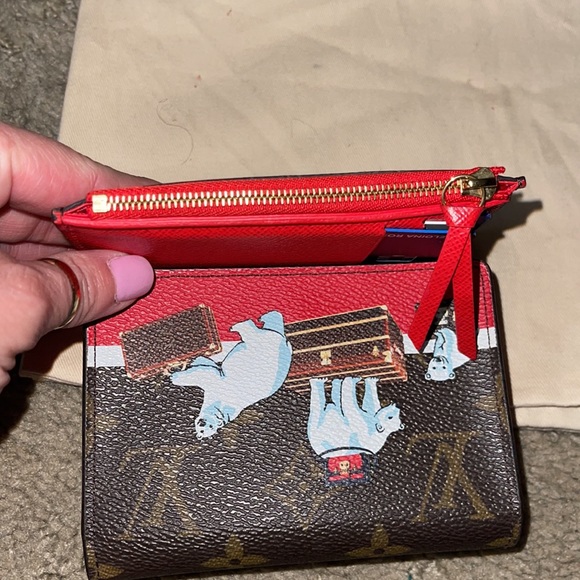 Limited Edition Louis Vuitton Wallet. - Picture 8 of 9